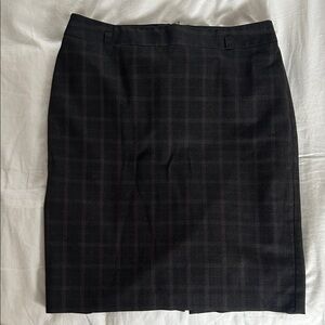 VanHeusen Classic Black Plaid Women's Skirt